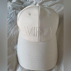 Chic Cream 'Wifey' Cap